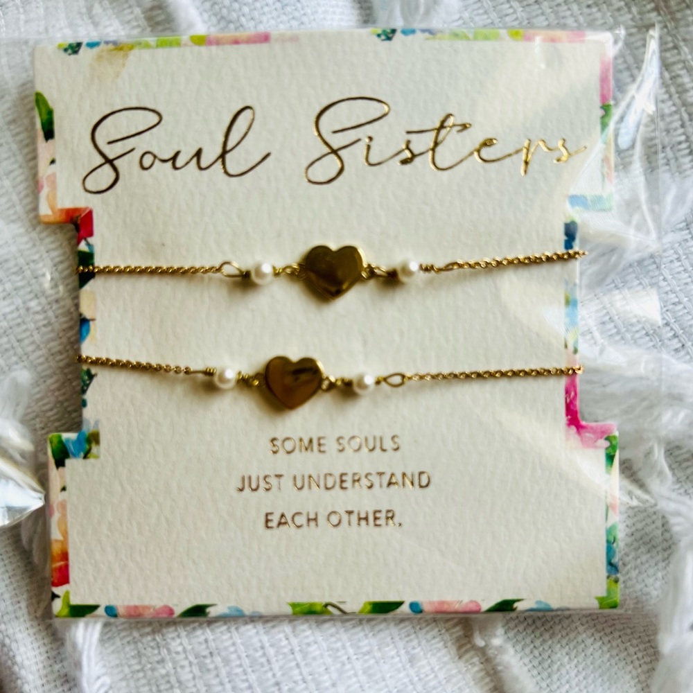 Set of 2 necklaces 🤍